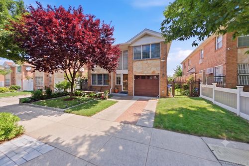 2410 Lodovick Avenue, New York, NY, 10469 | Card Image