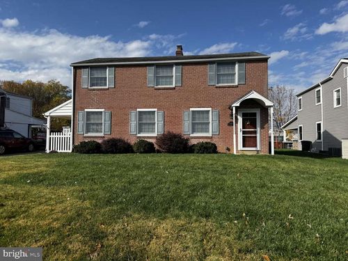 4004 School House Ln, Plymouth Meeting, PA, 19462-1514 | Card Image