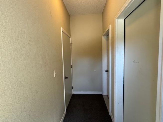 Private entry | Image 50