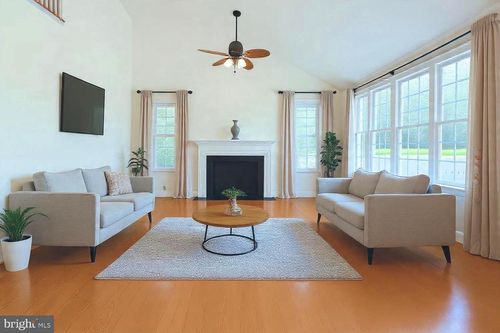 3403 Logstone Dr, TRIANGLE, VA, 22172-2056 | Card Image