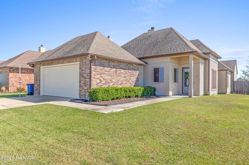 100 Adler Pl, Youngsville, LA, 70592-6075 | Card Image