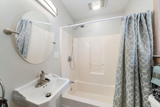 472 Potter Rd, House other with 4 bedrooms, 3 bathrooms and 6 parking in Framingham MA | Image 31