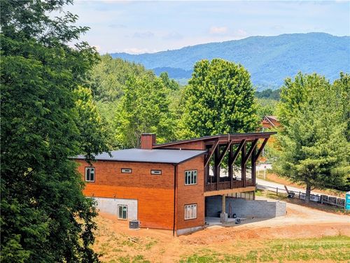 16 Bear Creek Ln, Sparta, NC, 28675 | Card Image