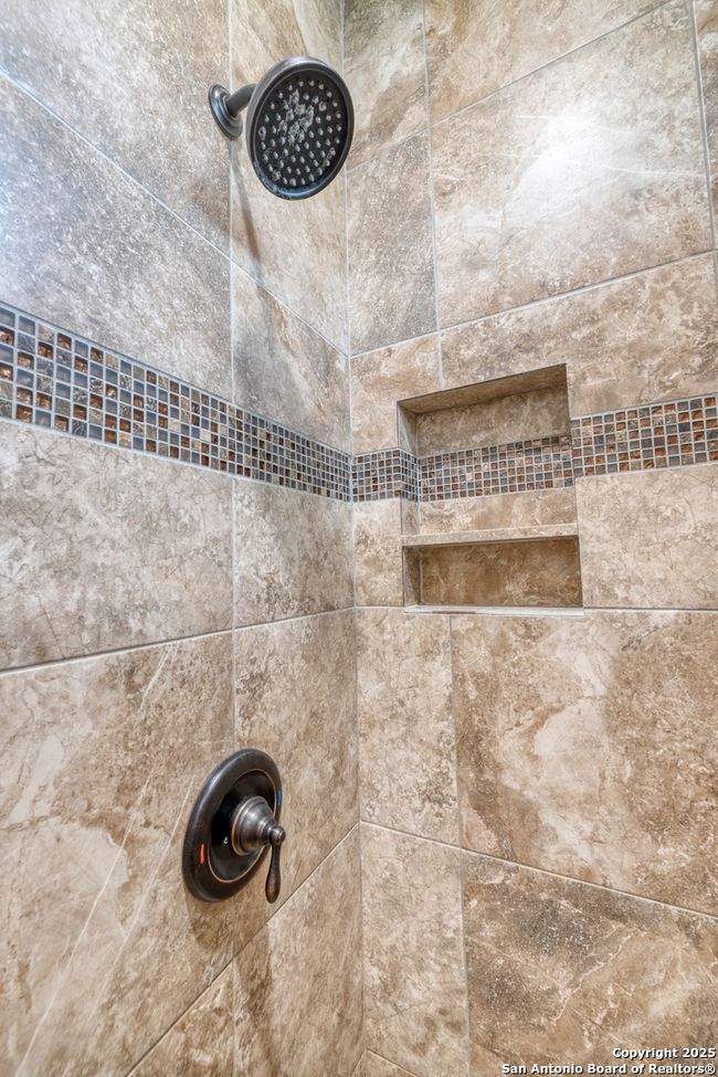 274 Mountain Laurel Ln, House other with 5 bedrooms, 6 bathrooms and null parking in Concan TX | Image 23
