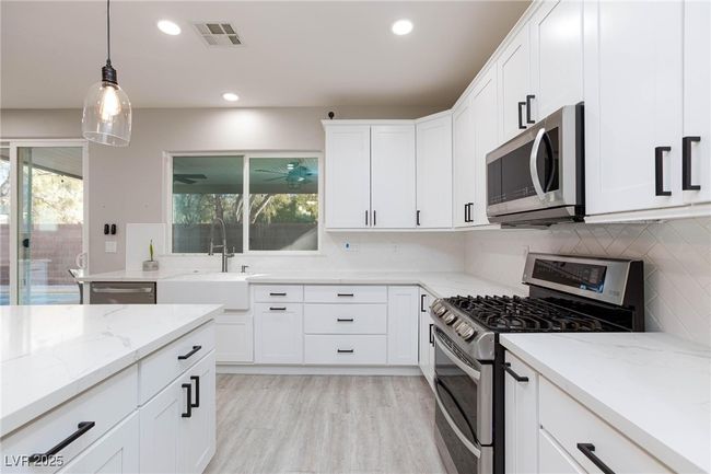 9085 Bridal Creek Ave, House other with 5 bedrooms, 3 bathrooms and null parking in Las Vegas NV | Image 23
