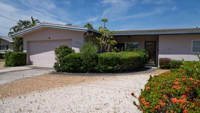 6405 2 Nd Palm Pt, House other with 3 bedrooms, 2 bathrooms and null parking in St Pete Beach FL | Image 9
