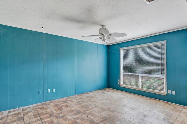 906 N Chamfer Way, House other with 4 bedrooms, 2 bathrooms and 2 parking in Crosby TX | Image 15