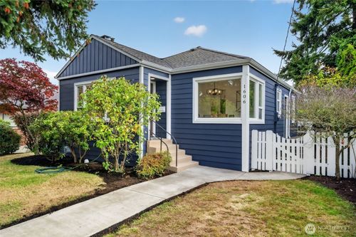 1606 42nd Ave Sw, Seattle, WA, 98116-1706 | Card Image