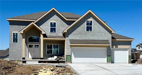 10316 N Smalley Dr, Kansas City, MO, 64157-8196 | Card Image