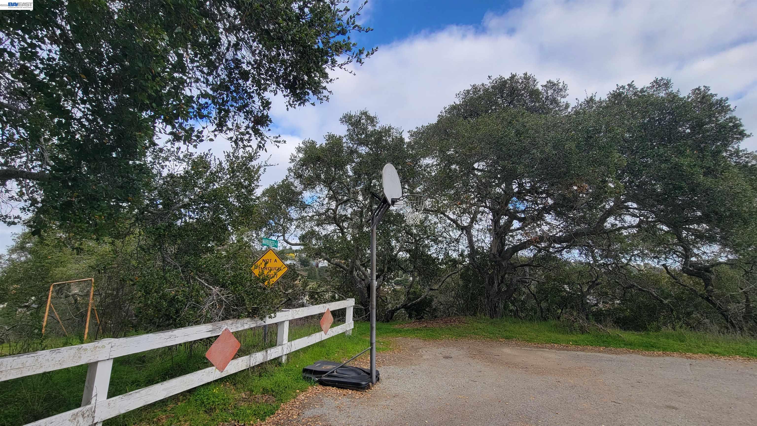 Land in Belmont 2