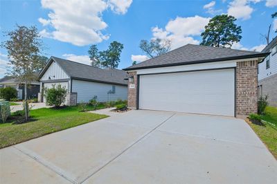 1619 Portia Lane, House other with 3 bedrooms, 2 bathrooms and null parking in Conroe TX | Image 2