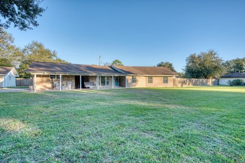 208 Ridgewood St, Bridge City, TX, 77611 | Card Image