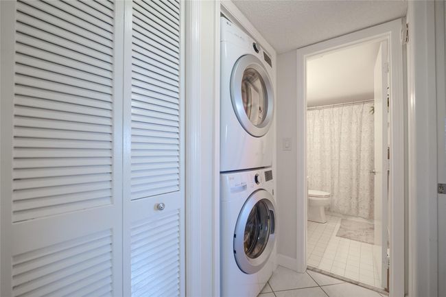 APT-807B - 3910 Inverrary Blvd, Condo with 2 bedrooms, 2 bathrooms and null parking in Lauderhill FL | Image 17