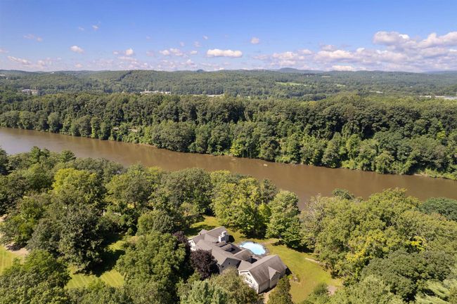 182 Mountain Rd, House other with 4 bedrooms, 5 bathrooms and null parking in West Chesterfield NH | Image 39