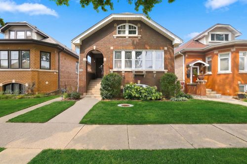 1924 Clinton Ave, Berwyn, IL, 60402-1641 | Card Image