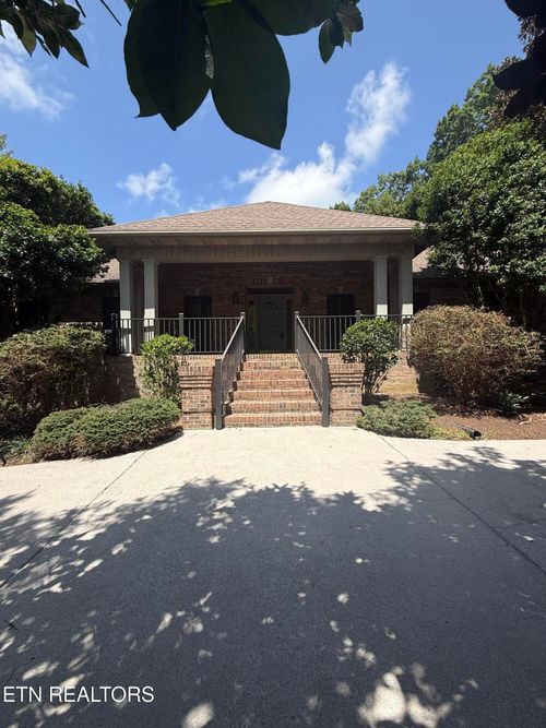 1817 Peppertree Dr, Alcoa, TN, 37701-1796 | Card Image