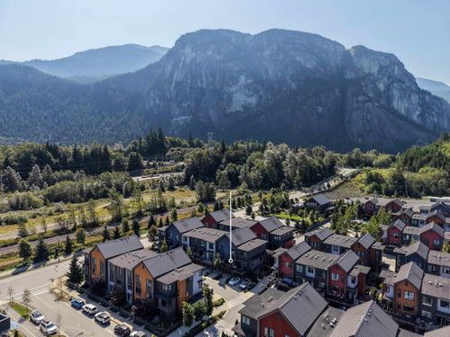1374 Marinaside Place, Squamish, BC, V8B1A8 | Card Image