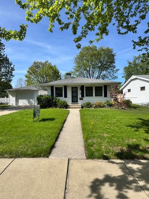 219 River Dr, DeKalb, IL, 60115-1921 | Card Image