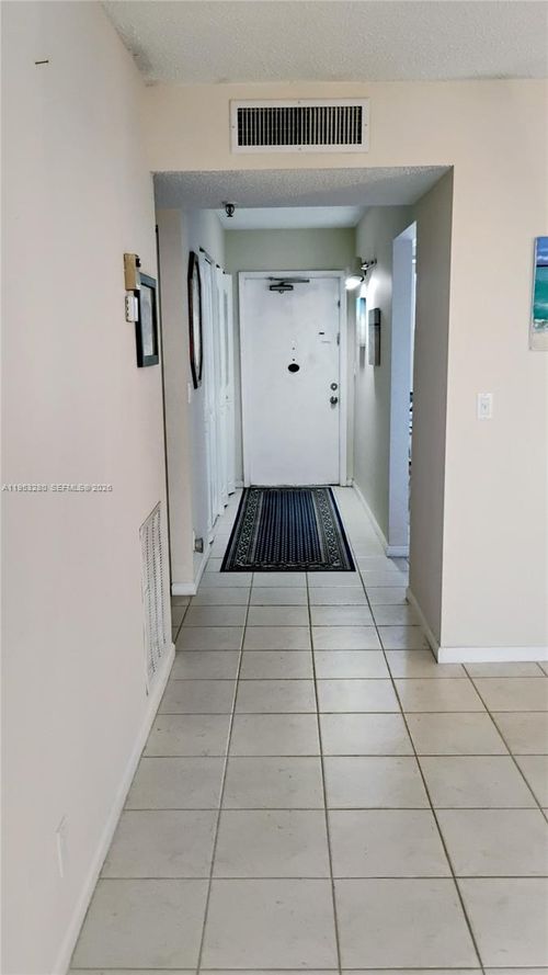 apt-704-14623 Bonaire Blvd, Delray Beach, FL, 33446-1773 | Card Image