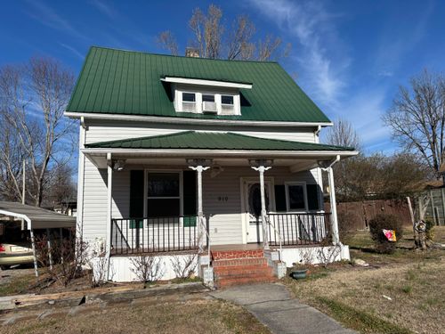 910 Georgia Ave, Etowah, TN, 37331-1004 | Card Image