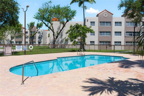 apt-110-6135 Nw 186th St, Hialeah, FL, 33015-6076 | Card Image