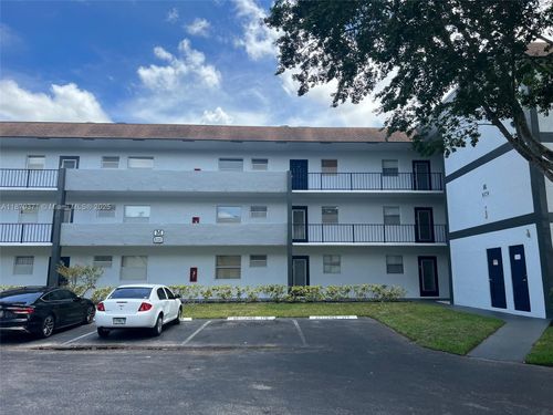 apt-m105-8320 Sands Point Blvd, Tamarac, FL, 33321-3817 | Card Image