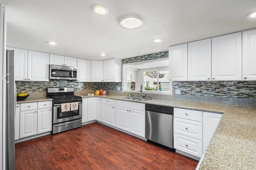 3439 Don Lorenzo Dr, Carlsbad, CA, 92010-3926 | Card Image