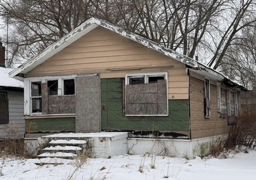 1150 Jennings St, Gary, IN, 46404-1938 | Card Image