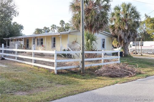 2160 S Gulfwater Pt, Crystal River, FL, 34429-8585 | Card Image