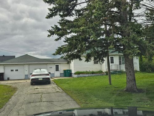 515 1st Street W, Hunter, ND, 58048 | Card Image