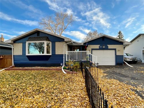 79 Cameron Crescent, Regina, SK, S4S2X1 | Card Image