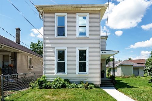 803 Laurel St, Springfield, OH, 45503-4039 | Card Image