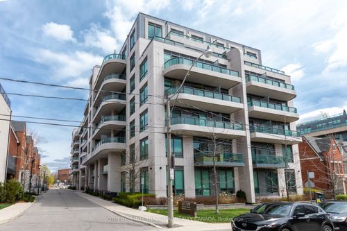 424-377 Madison Ave, Toronto, ON, M4V3E1 | Card Image