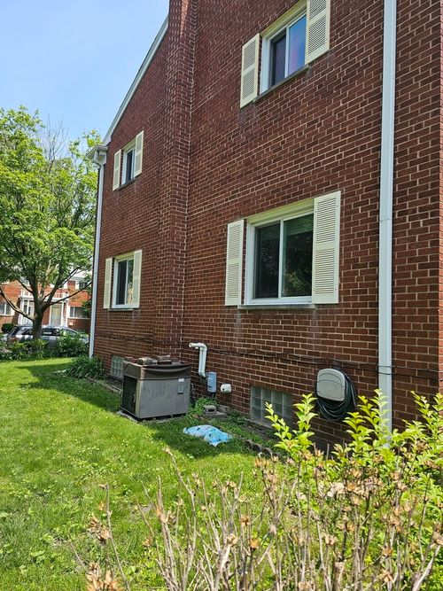 4825 Davis St, Skokie, IL, 60077-1717 | Card Image