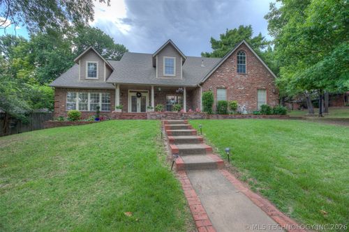 8632 Braden Ave, Tulsa, OK, 74137-2924 | Card Image
