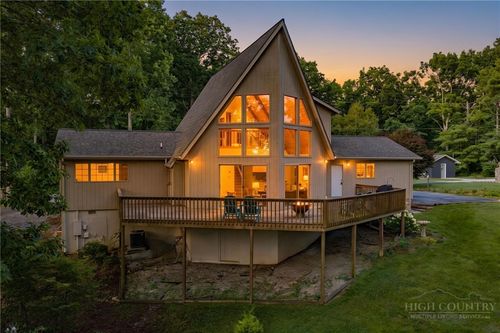 198 Hickory Hill Cir, Spruce Pine, NC, 28777-9752 | Card Image