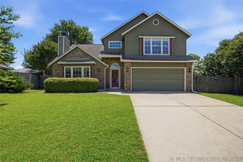 405 W San Diego St, Broken Arrow, OK, 74011-4175 | Card Image
