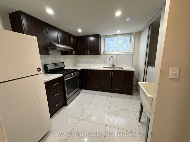782 Liverpool Rd, House other with 6 bedrooms, 3 bathrooms and 4 parking in Pickering ON | Image 9