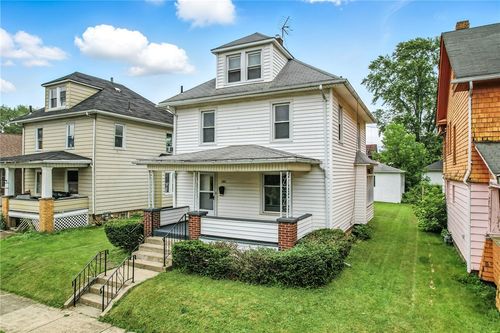 385 Spruce Ave, Sharon, PA, 16146-4021 | Card Image