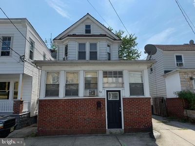 62 W Pitman Street, House other with 3 bedrooms, 1 bathrooms and null parking in PENNS GROVE NJ | Image 1