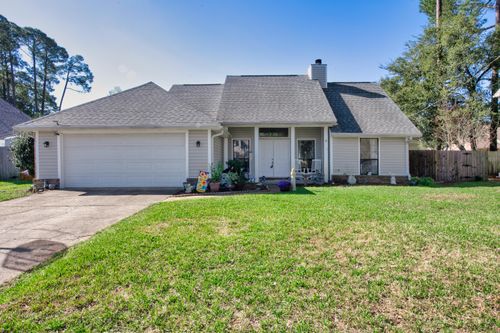 424 Northampton Cir, Fort Walton Beach, FL, 32547-1470 | Card Image