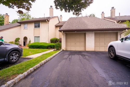 16 Thoreau Dr, Plainsboro, NJ, 08536-3018 | Card Image