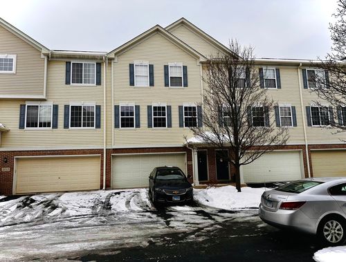 1851 Indian Hill Ln, Aurora, IL, 60503-3651 | Card Image