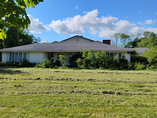186 8 Lots Rd, Sutton, MA, 01590-1022 | Card Image