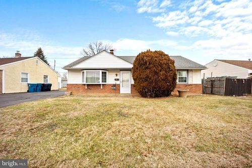 2836 Windsor Dr, BENSALEM, PA, 19020-1327 | Card Image