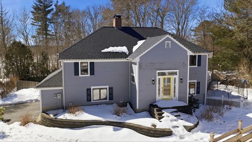 63 Deer Ridge Rd, Mashpee, MA, 02649-2425 | Card Image