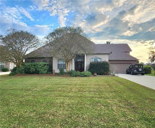 210 E Augusta Ln, Slidell, LA, 70458-8827 | Card Image