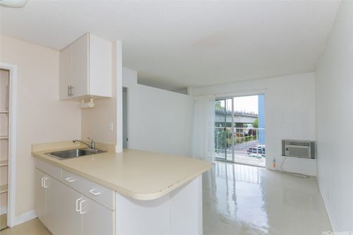 203-2873 King St, Honolulu, HI, 96826-3539 | Card Image