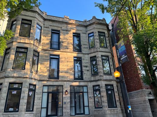 3r-2217 W Chicago Ave, Chicago, IL, 60622-4830 | Card Image
