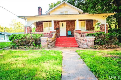 206 Crown Dr, Saint Louis, MO, 63137-3611 | Card Image